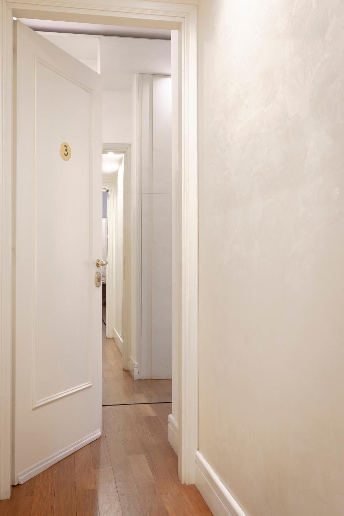 Vittore Rooms & Apartment Milan Luaran gambar