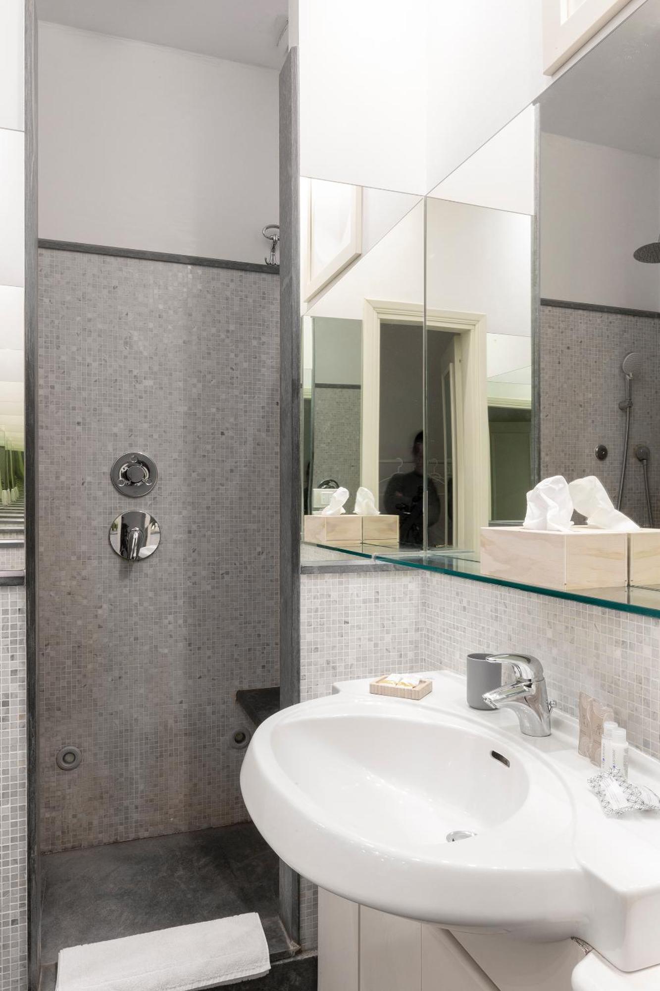 Vittore Rooms & Apartment Milan Luaran gambar